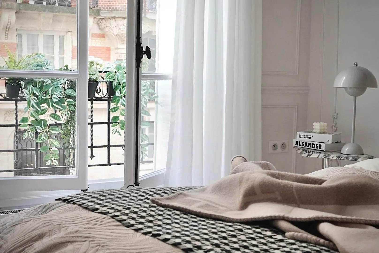 Splendid Artist Apartment 2P Paris
