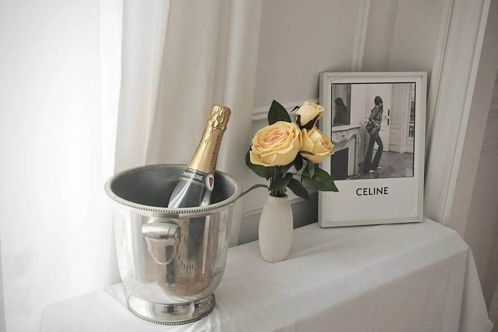 Splendid Artist Apartment 2P Paris France